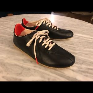 Size 8 Women's Plae Retro Black Shoes